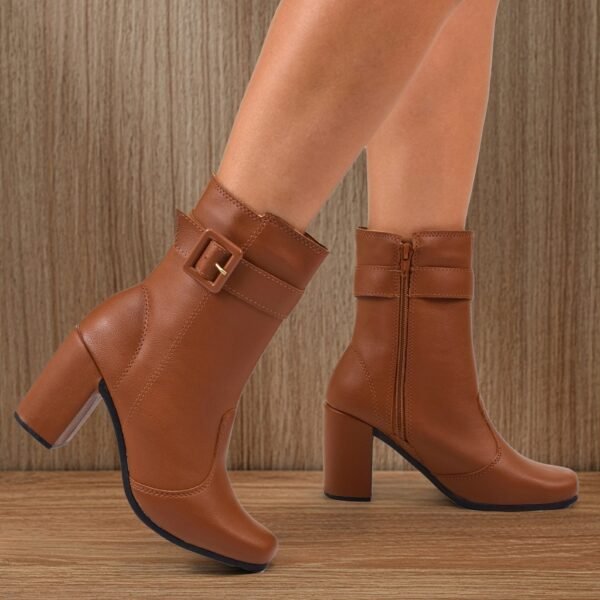 Bota Feminina Cano Médio Bico Quadrado Com Fivela E Zíper Sola Antiderrapante - Image 7