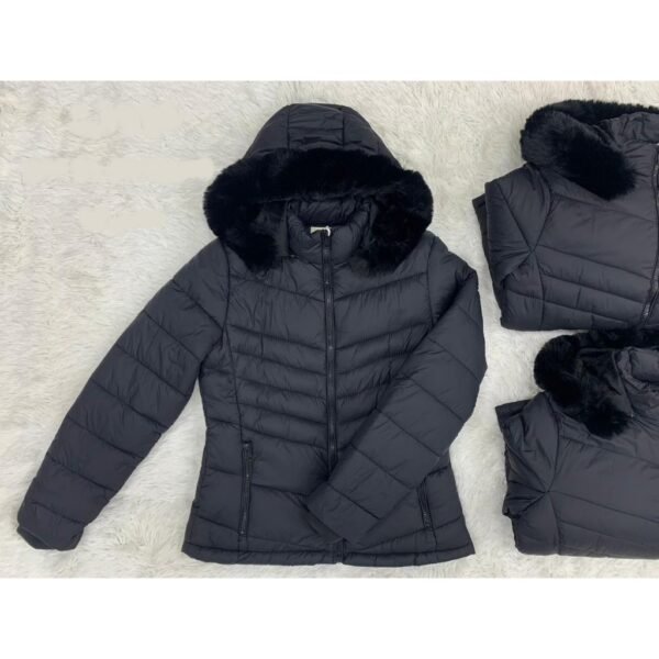 Jaqueta Puffer Forrada Apeluciada com Capuz Feminina
