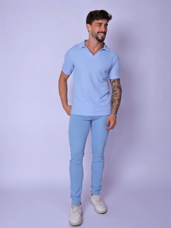 Polo Masculina Texturizada Slim Fit com Gola Sem Botão - Image 2