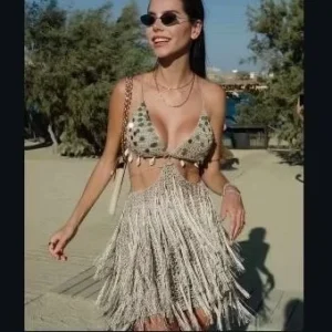 Vestido em crochê com franjas festa