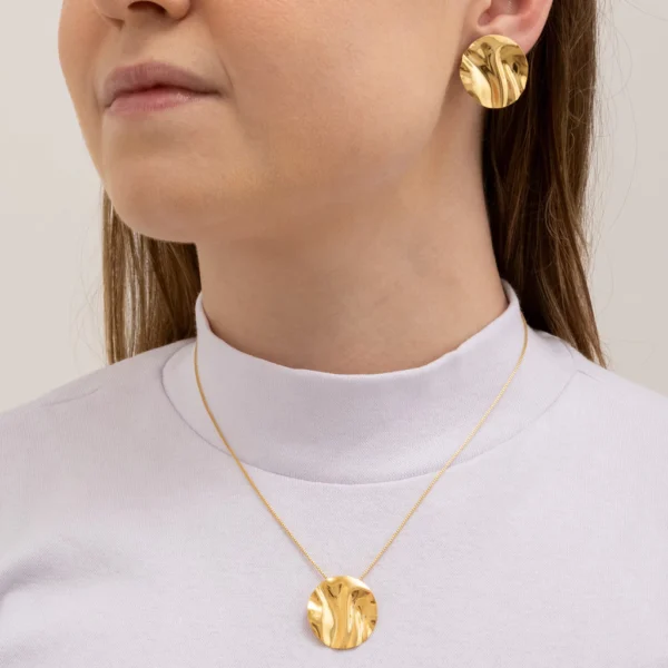 Conjunto Brinco e Colar Redondo Amassado Banhado a Ouro 18K