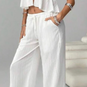 Top cortininha de amarração e calça pantalona